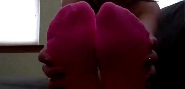  Watch me rub my legs together in silky pantyhose JOI